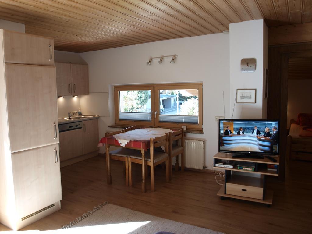 Ferienwohnungen Sommavilla Fulpmes Δωμάτιο φωτογραφία